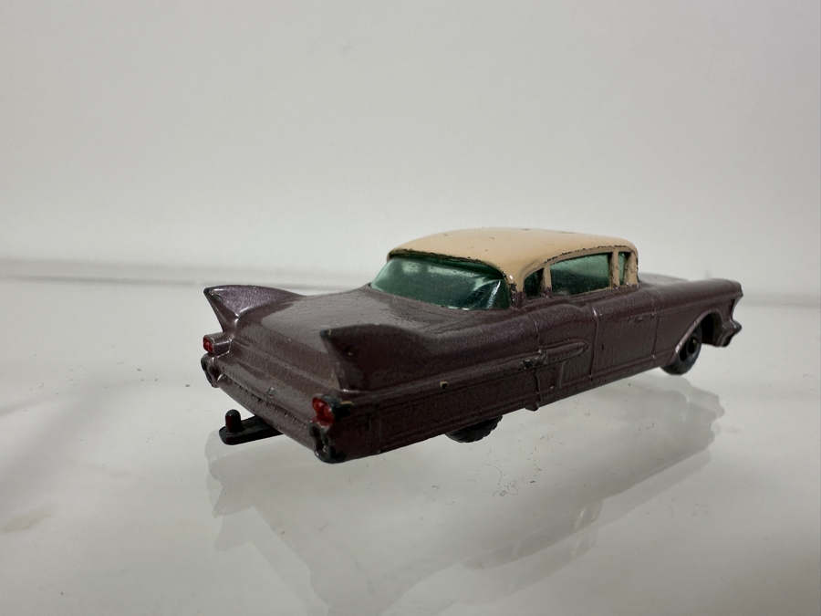 Vintage Matchbox Series No. 27 Cadillac Sixty Special By Lesney Car [Photo 4]