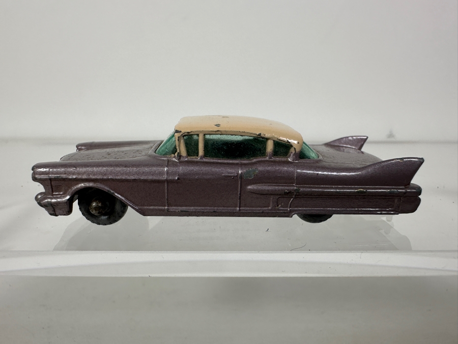 Vintage Matchbox Series No. 27 Cadillac Sixty Special By Lesney Car [Photo 2]