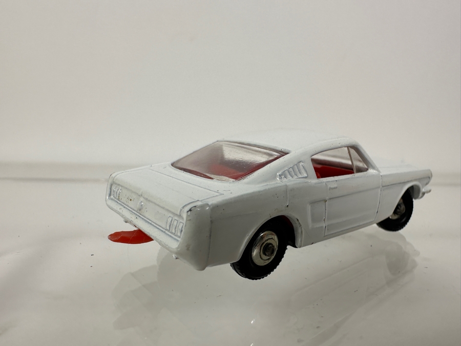 Vintage Matchbox Series No. 8 Mustang By Lesney Car [Photo 5]