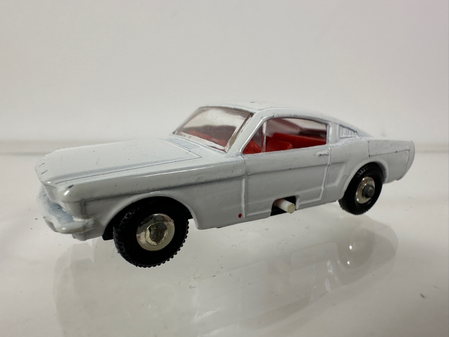 Vintage Matchbox Series No. 8 Mustang By Lesney Car [Photo 2]