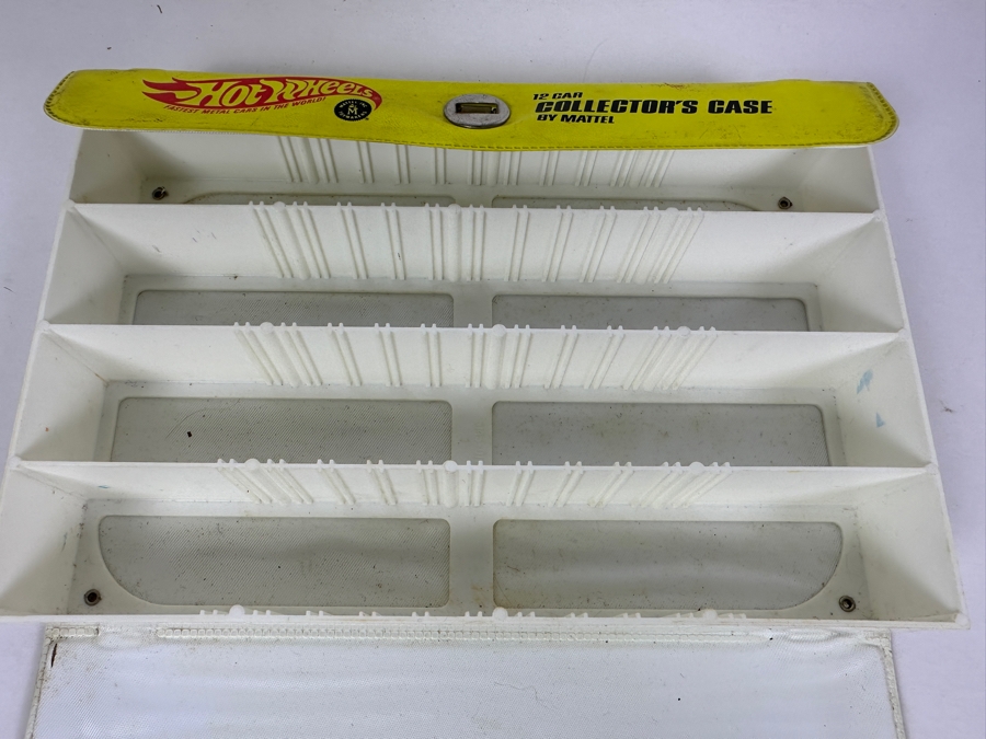Vintage 1968 Mattel Hot Wheels 12 Car Collector's Case [Photo 5]
