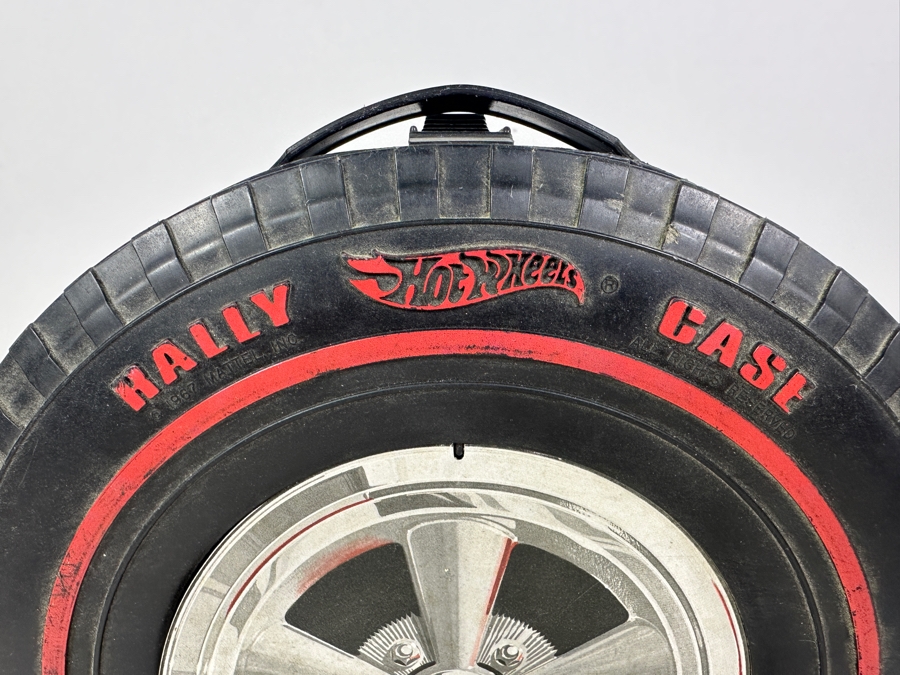 Vintage 1967 Mattel Hot Wheels 12 Car Rally Case 10W [Photo 3]