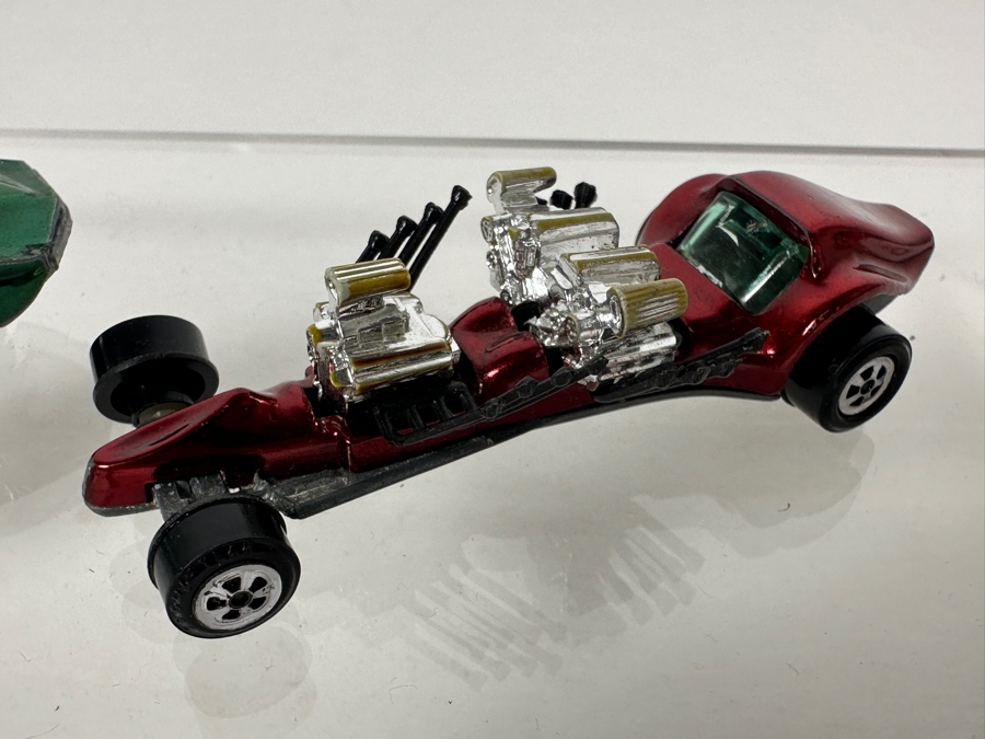 Vintage Pair Of Johnny Lightning Topper Cars: Triple Threat And Vicious Vette [Photo 4]