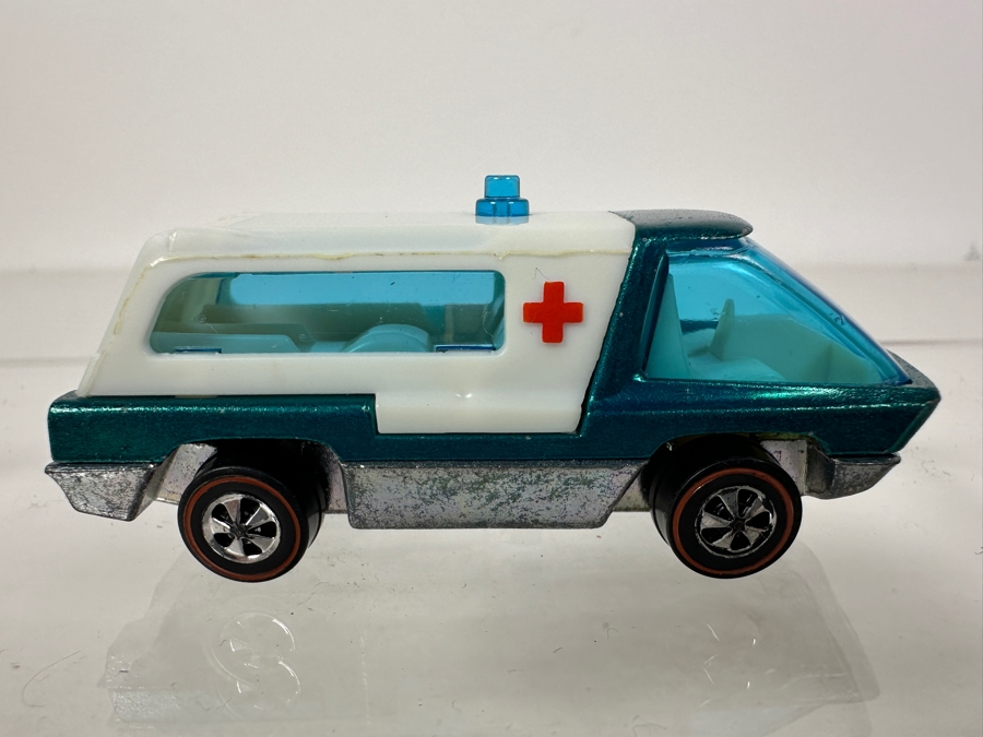 Vintage 1969 Mattel Hot Wheels Redline The Heavyweights Ambulance Car [Photo 5]