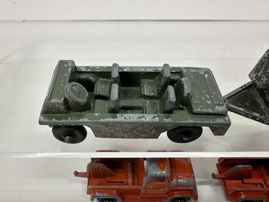 Vintage Midgetoy U.S. Army Troop Carrier With Trailer And Pair Of TootsieToy Wrecker Tow Trucks [Photo 4]