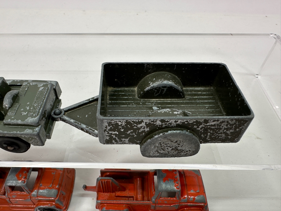 Vintage Midgetoy U.S. Army Troop Carrier With Trailer And Pair Of TootsieToy Wrecker Tow Trucks [Photo 5]