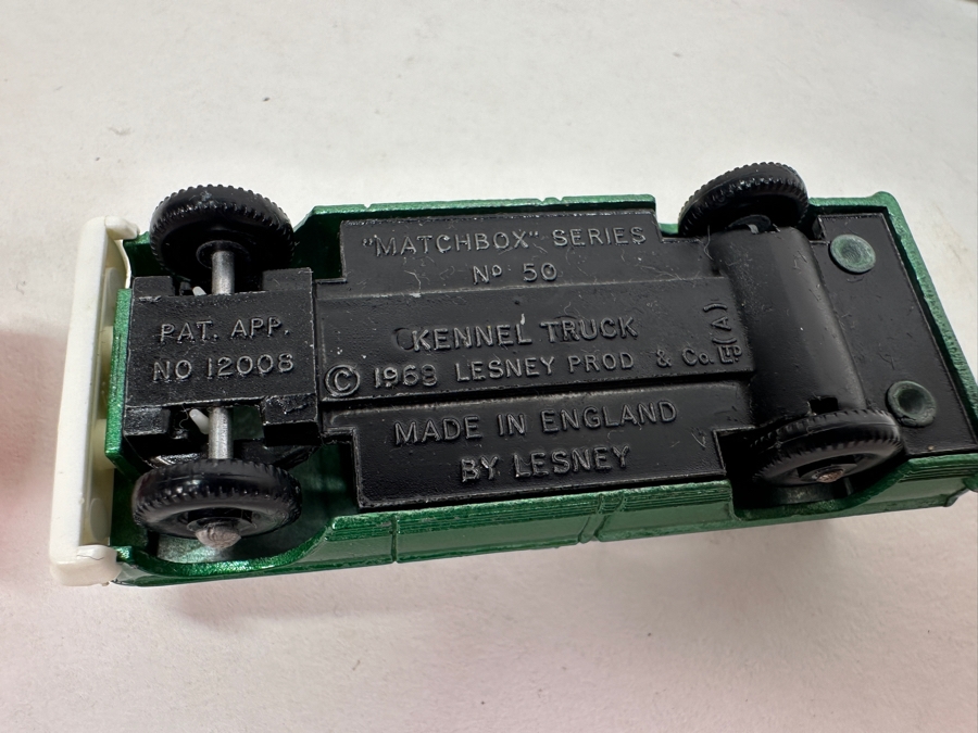 Collection Of Vintage Matchbox Series Cars By Lesney: No. 67 Volkswagen 1600 TL, No. 50 Kennel Truck, No. 56 Fiat 1500, No. 53 Ford Zodiac MK IV, No. 45 Ford Corsair, No. 25 Ford Cortina [Photo 9]