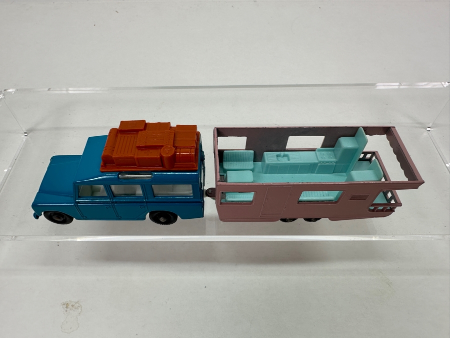 Vintage Matchbox Series By Lesney No. 12 Land Rover Safari Plus No. 23 Trailer Caravan [Photo 4]
