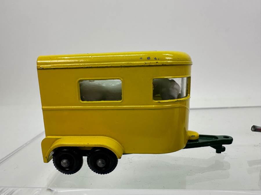 Vintage Matchbox Series By Lesney: No. 73 F1 Ferrari, No. 43 Pony Trailer, No. 35 Horse Box MK7, No. 14 ISO GRIFO, No. 64 Superfast MG 1100 Plus Budgie Toys #8 Volkswagen Sedan [Photo 5]