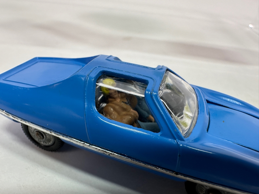 Vintage HUSKY Corgi Cars: The Man From Uncle, Commer 'Walk-Thru' Van & Volkswagen Pick Up [Photo 6]