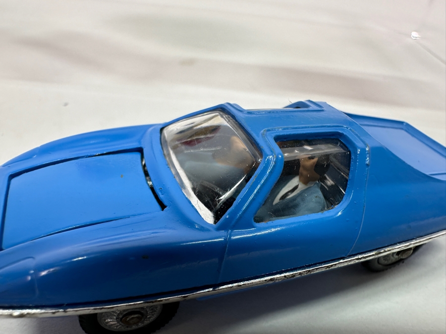 Vintage HUSKY Corgi Cars: The Man From Uncle, Commer 'Walk-Thru' Van & Volkswagen Pick Up [Photo 7]