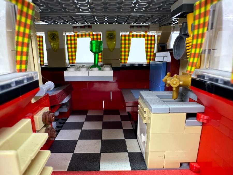 Lego Creator T1 Camper Van 10220 11.5W X 6H [Photo 13]