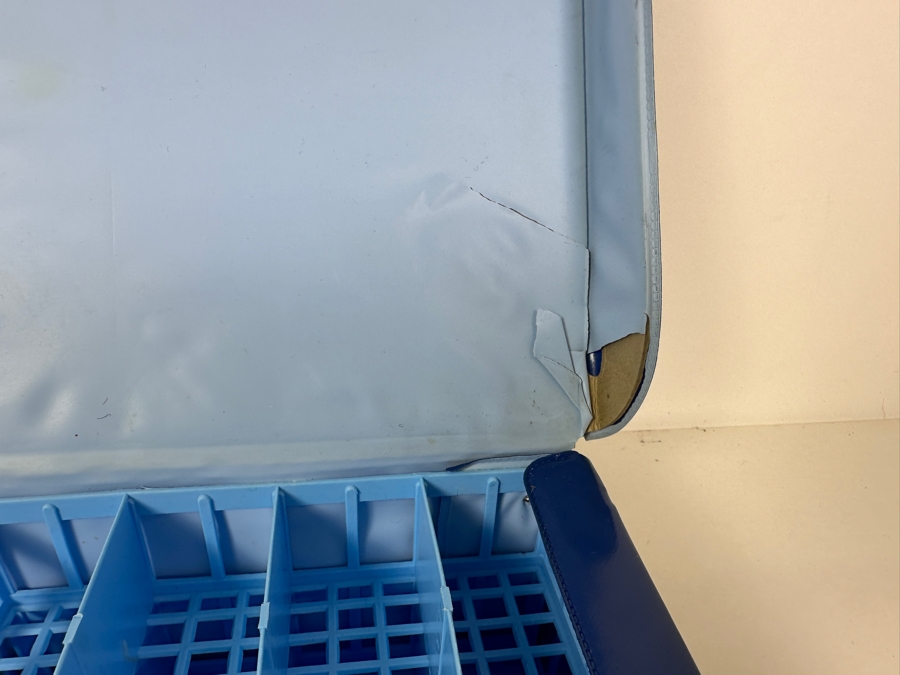 Vintage 1968 Official Matchbox Series Collector's Case 13W X 10H X 3D [Photo 6]