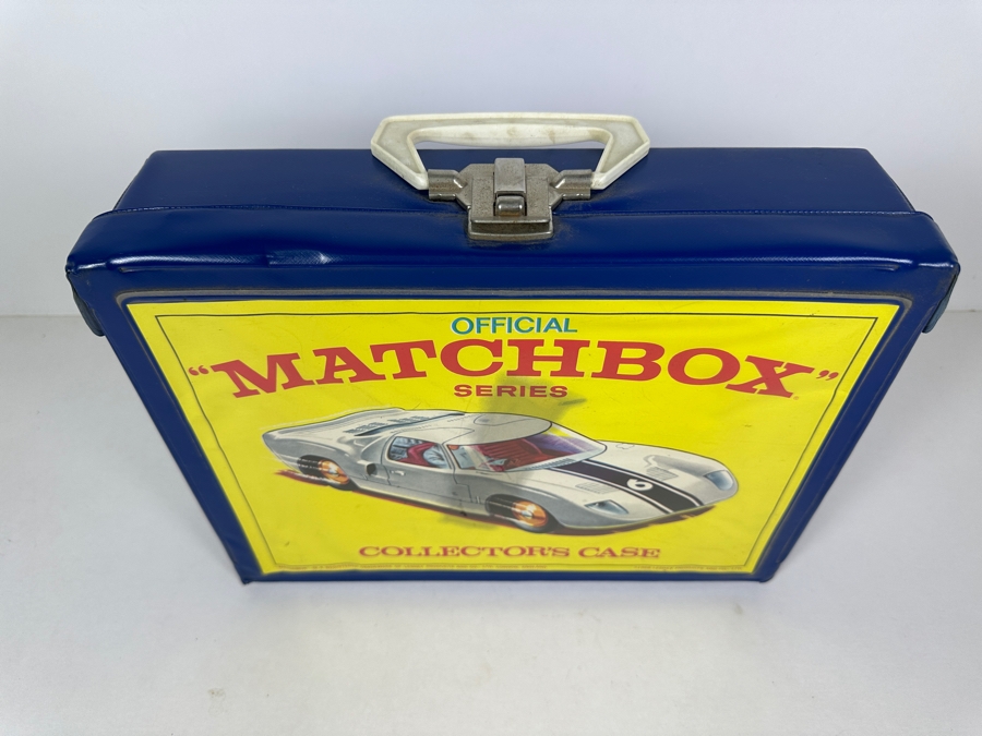 Vintage 1968 Official Matchbox Series Collector's Case 13W X 10H X 3D [Photo 2]
