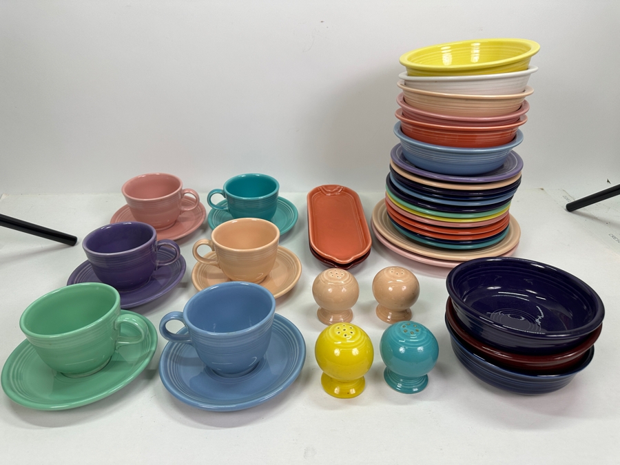 Fiesta Fiestaware - Large Set Of Colorful Cups & Saucers, Bowls, Plates And Salt & Pepper Shakers 42 Pieces [Photo 3]