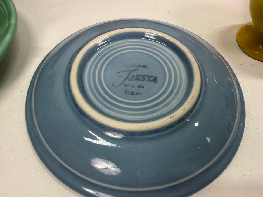 Fiesta Fiestaware - Large Set Of Colorful Cups & Saucers, Bowls, Plates And Salt & Pepper Shakers 42 Pieces [Photo 5]