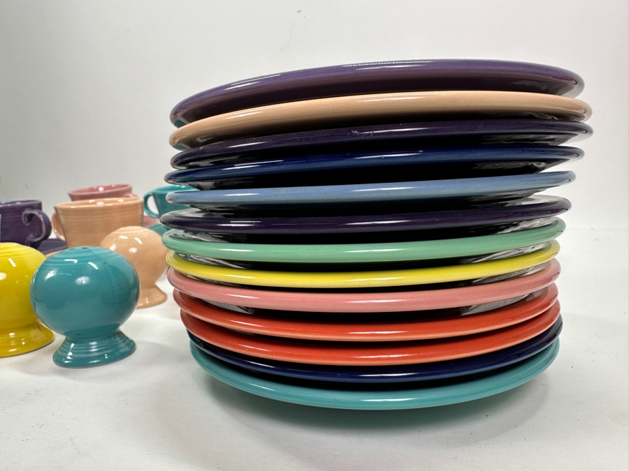 Fiesta Fiestaware - Large Set Of Colorful Cups & Saucers, Bowls, Plates And Salt & Pepper Shakers 42 Pieces [Photo 21]