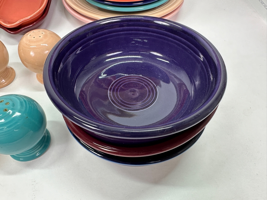 Fiesta Fiestaware - Large Set Of Colorful Cups & Saucers, Bowls, Plates And Salt & Pepper Shakers 42 Pieces [Photo 9]