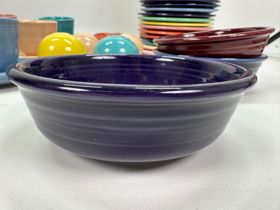 Fiesta Fiestaware - Large Set Of Colorful Cups & Saucers, Bowls, Plates And Salt & Pepper Shakers 42 Pieces [Photo 10]