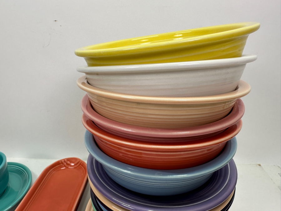 Fiesta Fiestaware - Large Set Of Colorful Cups & Saucers, Bowls, Plates And Salt & Pepper Shakers 42 Pieces [Photo 12]