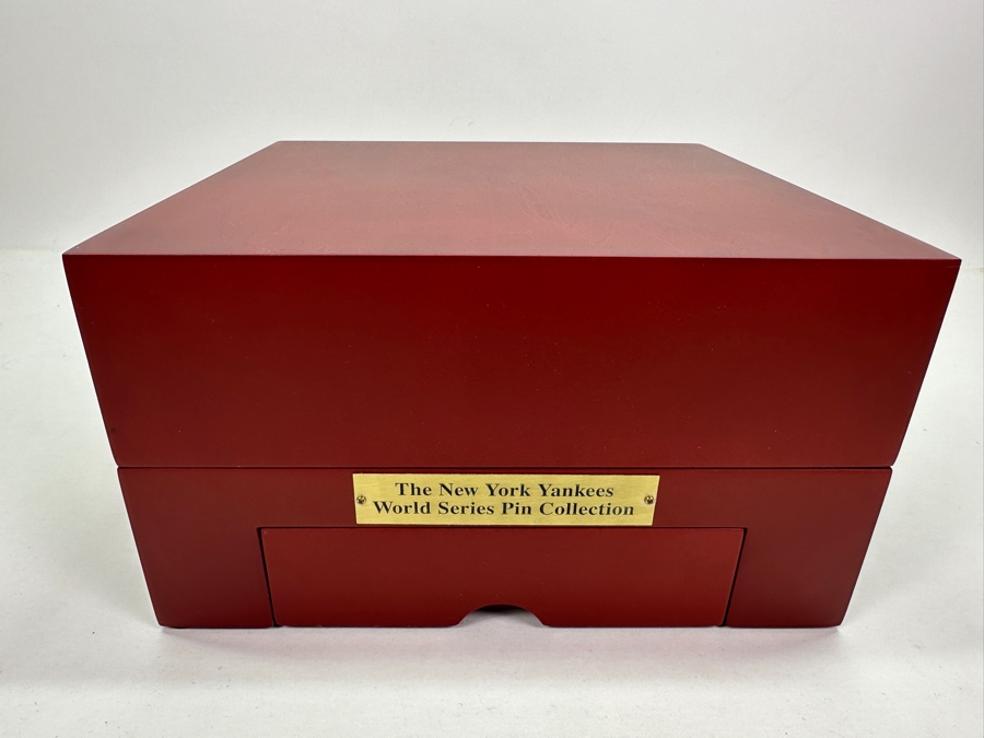 Pin Collection Box - The New York Yankees World Series Pin Collection (Empty - No Pins) 10'W X 10'D X 5.5'H [Photo 2]
