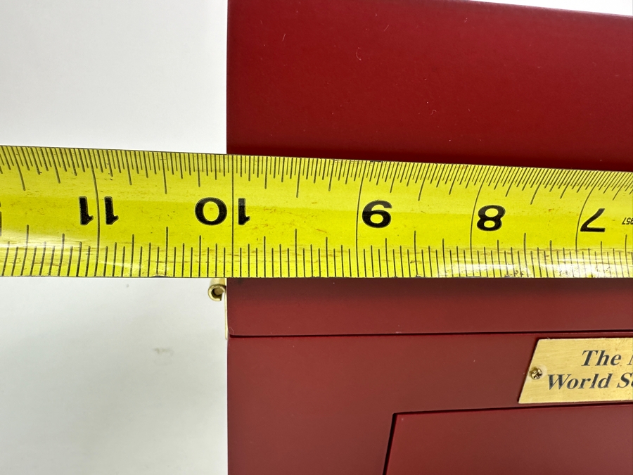 Pin Collection Box - The New York Yankees World Series Pin Collection (Empty - No Pins) 10'W X 10'D X 5.5'H [Photo 9]