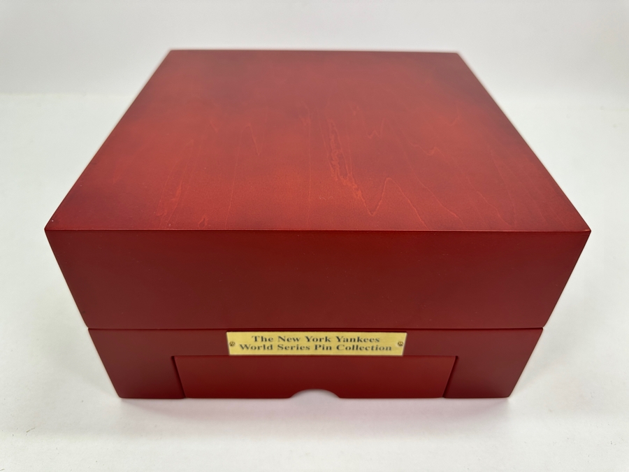 Pin Collection Box - The New York Yankees World Series Pin Collection (Empty - No Pins) 10'W X 10'D X 5.5'H [Photo 4]