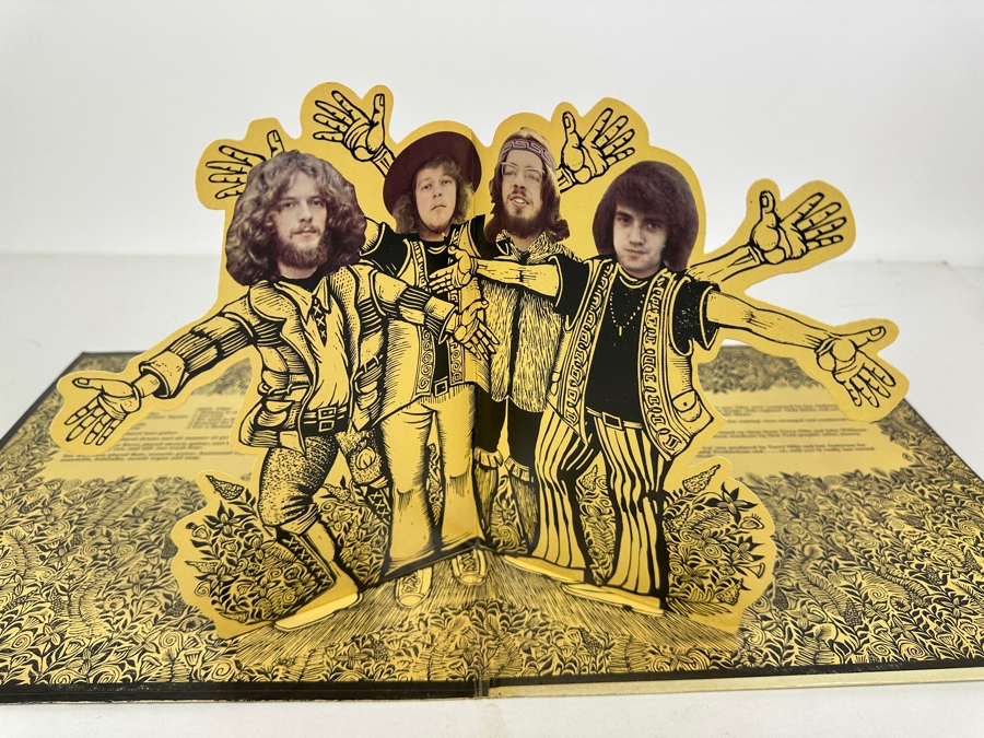 Jethro Tull - Stand Up Chrysalis Records RS 6360 Vinyl Record Pop-up Gatefold [Photo 3]