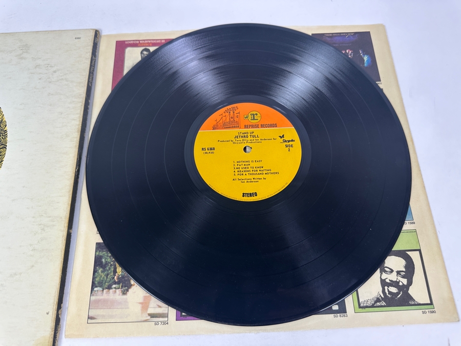 Jethro Tull - Stand Up Chrysalis Records RS 6360 Vinyl Record Pop-up Gatefold [Photo 8]