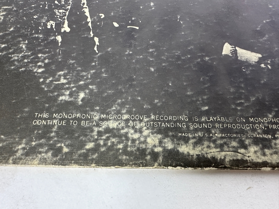 The Beatles - Revolver Capitol Records T-2576 Vinyl Record [Photo 6]