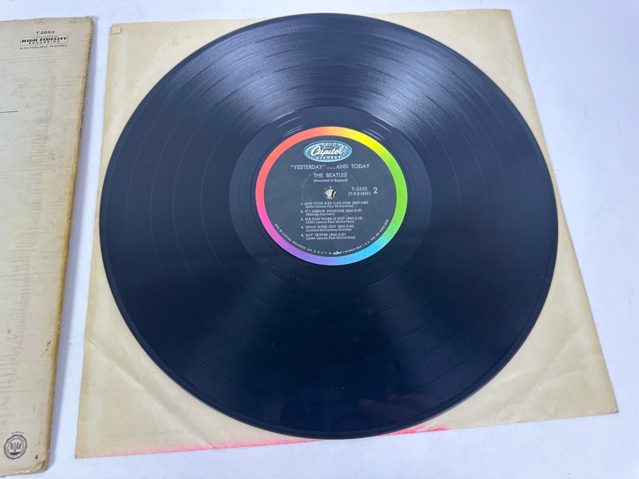 The Beatles - 'Yesterday'... And Today Capitol Records T-2553 Vinyl Record [Photo 6]