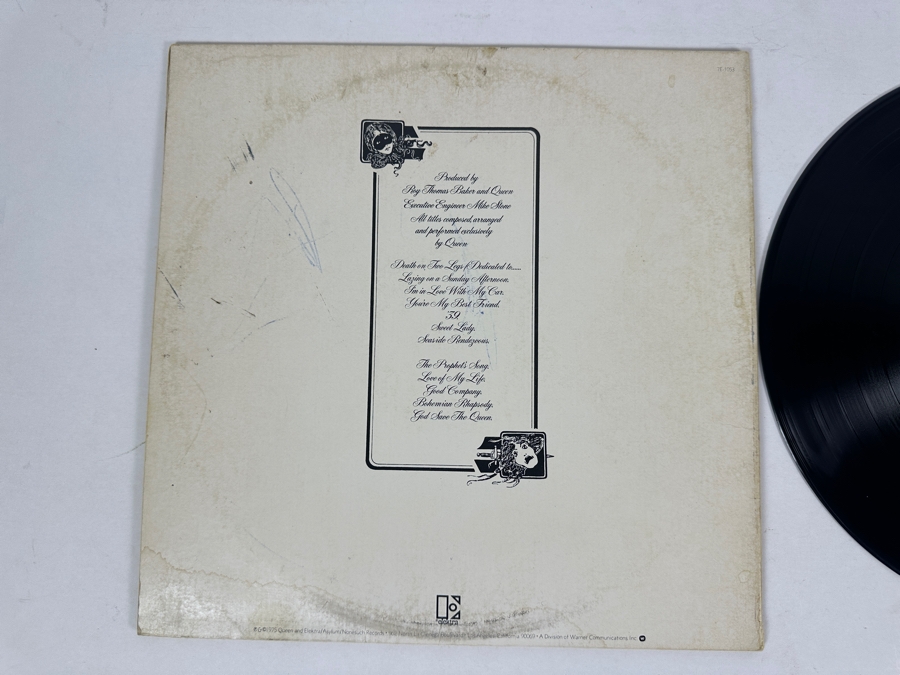 Queen - A Night At The Opera Elektra Records 7E-1053 1975 Vinyl Record [Photo 6]
