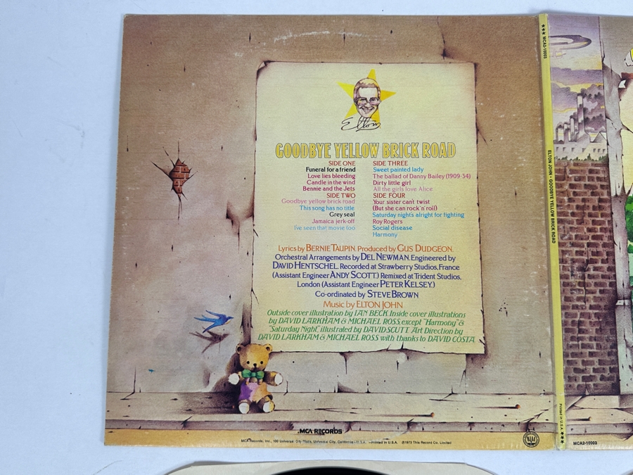 Elton John - Goodbye Yellow Brick Road MCA Records MCA2-10003 1973 Gatefold 2 X Vinyl Record [Photo 3]