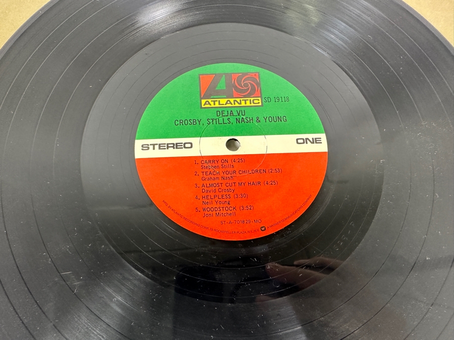 Crosby, Stills, Nash & Young - Deja Vu Atlantic Records SD 19118 Gatefold Vinyl Record [Photo 6]