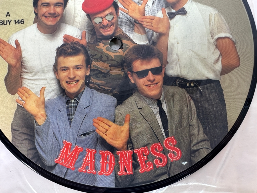 Madness - House Of Fun Stiff Records P-BUY 146 7' 45 RPM Single Picture Disc 1982 [Photo 4]