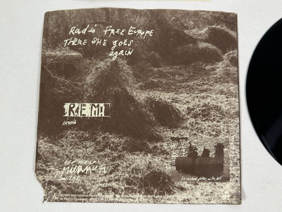 R.E.M. - Don't Go Back To Rockville IR-9931 1984 / Radio Free Europe IR-9916 45 RPM Vinyl Record 1983 [Photo 5]
