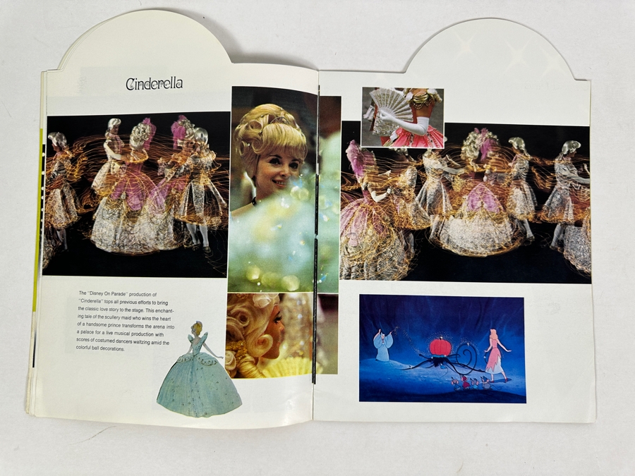 Vintage 1969 Disneyland Disney On Parade Program [Photo 8]