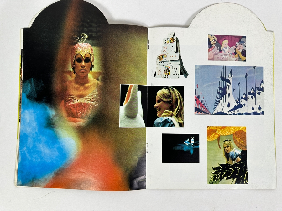 Vintage 1969 Disneyland Disney On Parade Program [Photo 11]