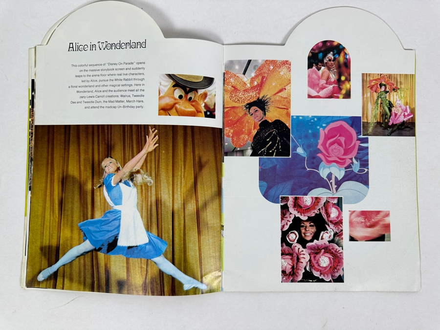 Vintage 1969 Disneyland Disney On Parade Program [Photo 10]