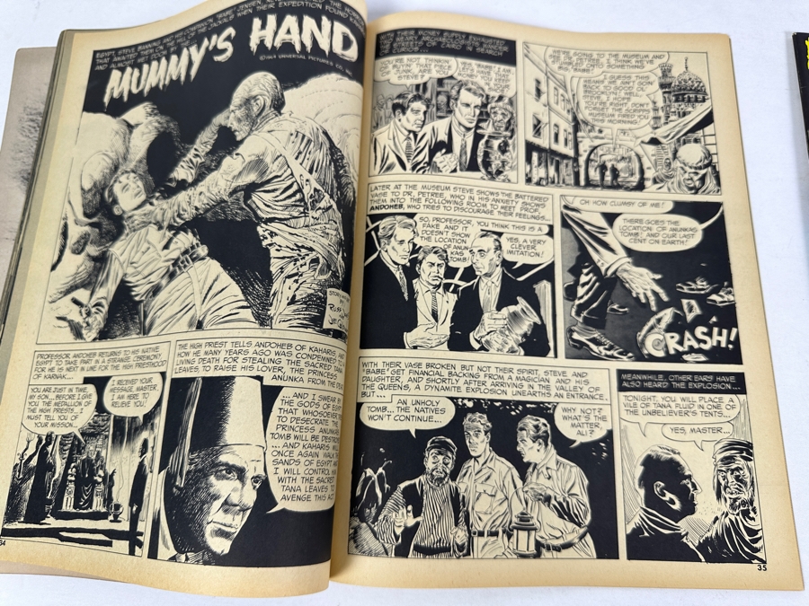 Vintage 1964 Monster World #2 The Munsters Exclusive First Photos And Vintage 1966 Monster World #9 Meet The Addams Family (Warren Magazine Comic Books) [Photo 17]