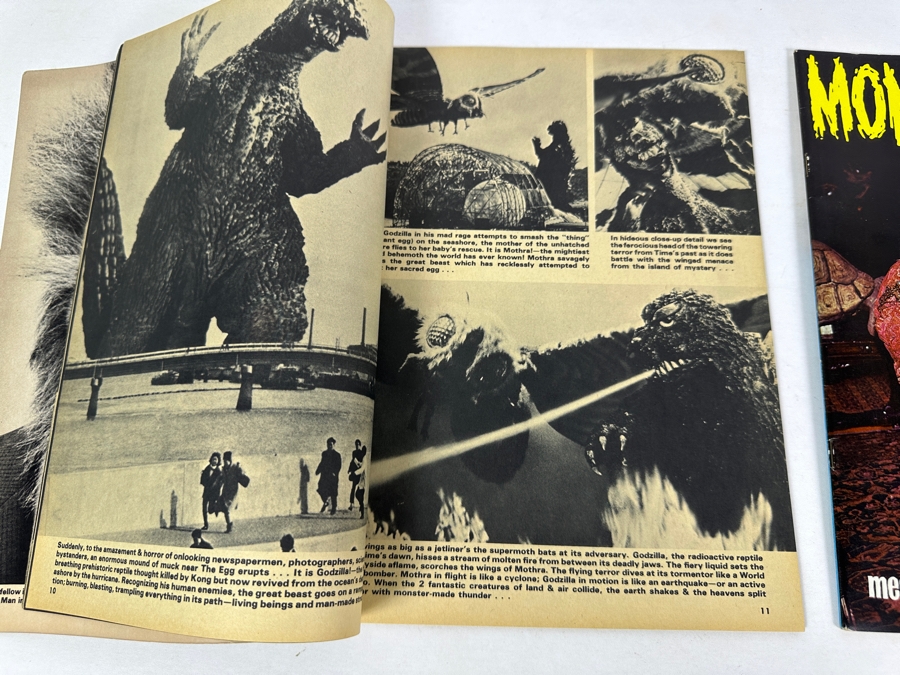 Vintage 1964 Monster World #2 The Munsters Exclusive First Photos And Vintage 1966 Monster World #9 Meet The Addams Family (Warren Magazine Comic Books) [Photo 10]