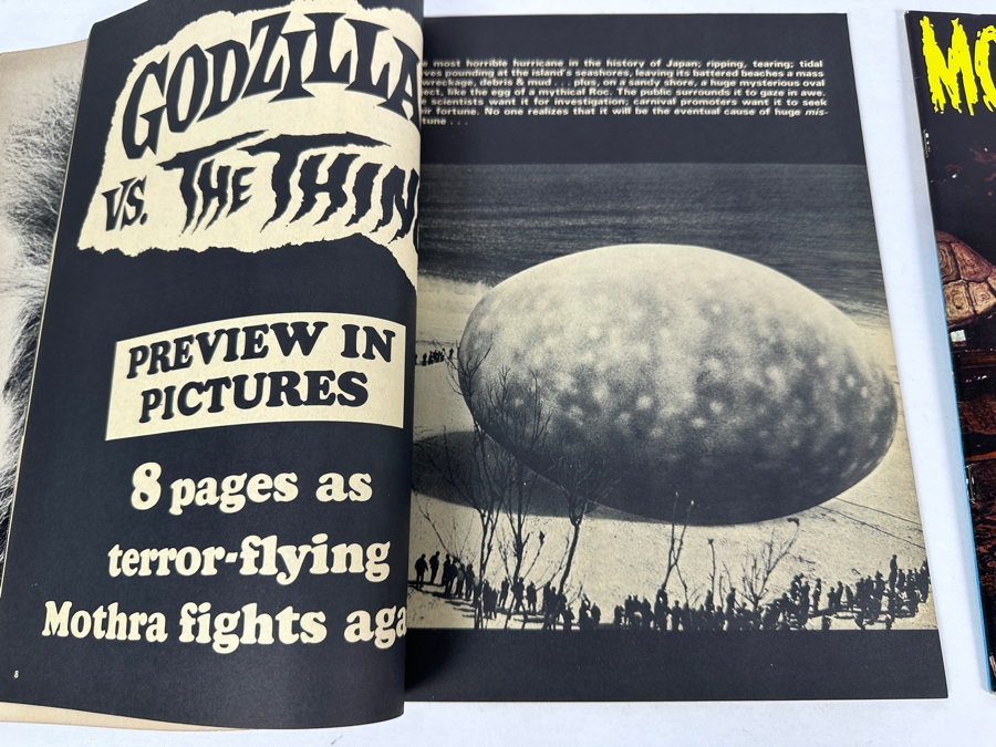 Vintage 1964 Monster World #2 The Munsters Exclusive First Photos And Vintage 1966 Monster World #9 Meet The Addams Family (Warren Magazine Comic Books) [Photo 9]