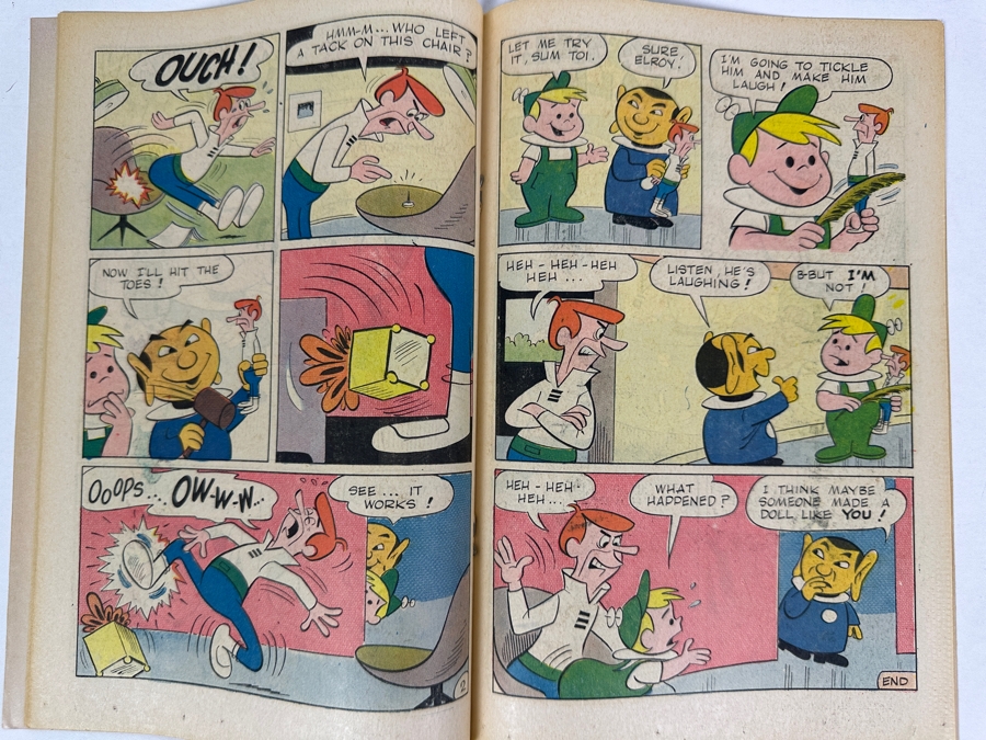 Vintage 1972 Charlton Comics The Jetsons Vol. 3, #10 & 1973 Vol. 4, #16 Comic Books [Photo 10]