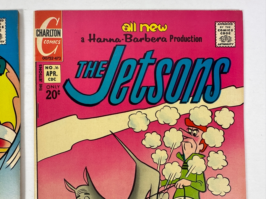 Vintage 1972 Charlton Comics The Jetsons Vol. 3, #10 & 1973 Vol. 4, #16 Comic Books [Photo 4]