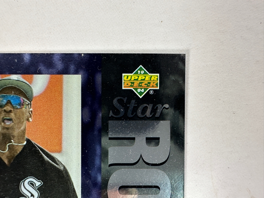 Limited Edition 1995 Upper Deck Oversized Michael Jordan Chicago White Sox Rookie Baseball Card Numbered 41,589 Of 45,000 [Photo 3]