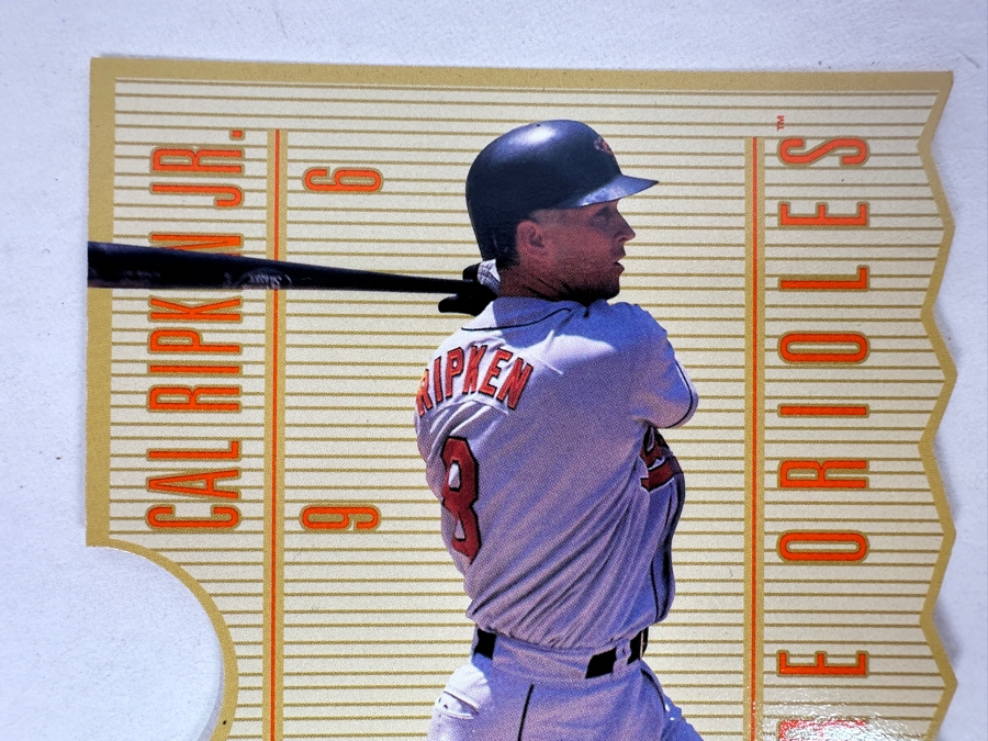 Limited Edition 1996 Upper Deck Oversized Cal Ripken Jr. Baltimore Orioles Baseball Card Numbered 2,383 Of 5,000 [Photo 2]