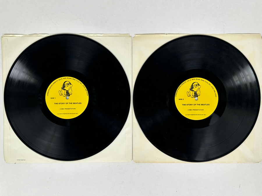 Rare London Wavelength BBC Presentation 'The Story Of The Beatles' 2 X Vinyl Records [Photo 1]