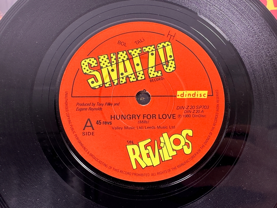 Devo - Working In The Coal Mine 1981, The Vapors - Turning Japanese 1980, Watching The Hydroplanes Clear Vinyl & The Revillos - Hungry For Love 45 Rpm Vinyl Records [Photo 12]