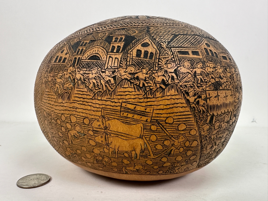 Vintage Intricately Carved Gourd 7W [Photo 6]