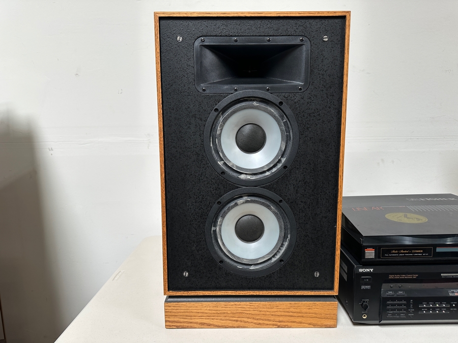 Just Added - Pair Of Nice Klipsch Kg4 Speakers With Original Boxes 27.5H - Tested Working [Photo 5]